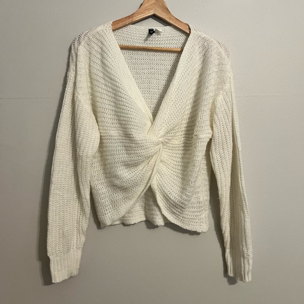 H&M Cream V-Neck Twist Sweater